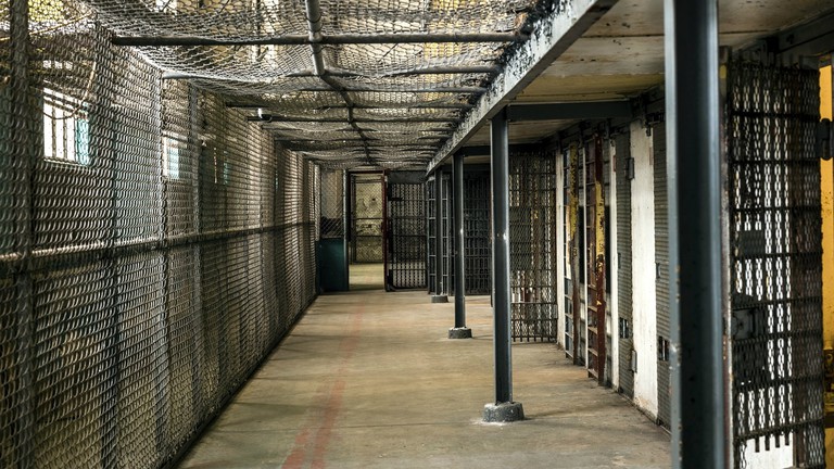 Αναζητούνται δύο κρατούμενοι των φυλακών Αγίου Στεφάνου – Δεν επέστρεψαν μετά από άδεια