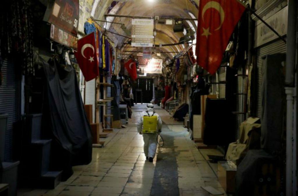 Κοροναϊός – Τουρκία : Ολόκληρες περιοχές μπαίνουν σε καραντίνα