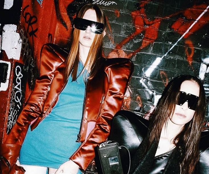 Το φουτουριστικό παρελθόν της μόδας στην πασαρέλα του Ρικ Όουενς