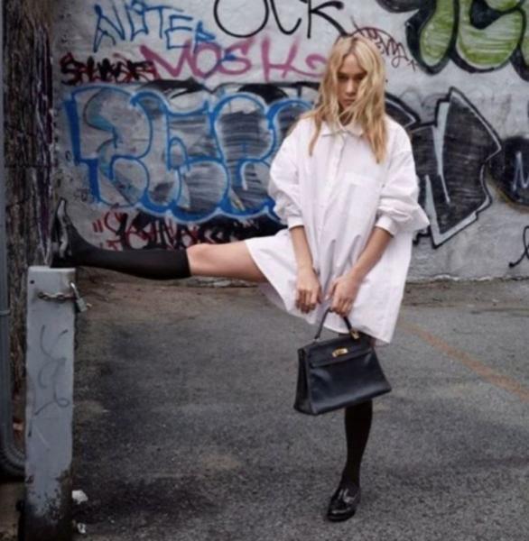 Κλόι Σεβινί: Παραδίδει μαθήματα στιλ σε προχωρημένη εγκυμοσύνη