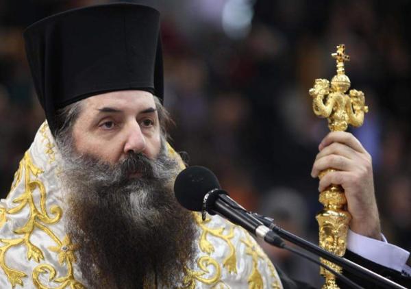Σεραφείμ στο MEGA: Η Θεία Κοινωνία δεν μπορεί να γίνει αγωγός ασθενείας