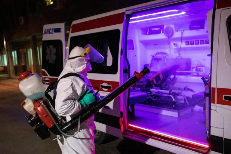 Κοροναϊός : Άρχισε να εφαρμόζεται η απαγόρευση κυκλοφορίας ηλικιωμένων στη Σερβία