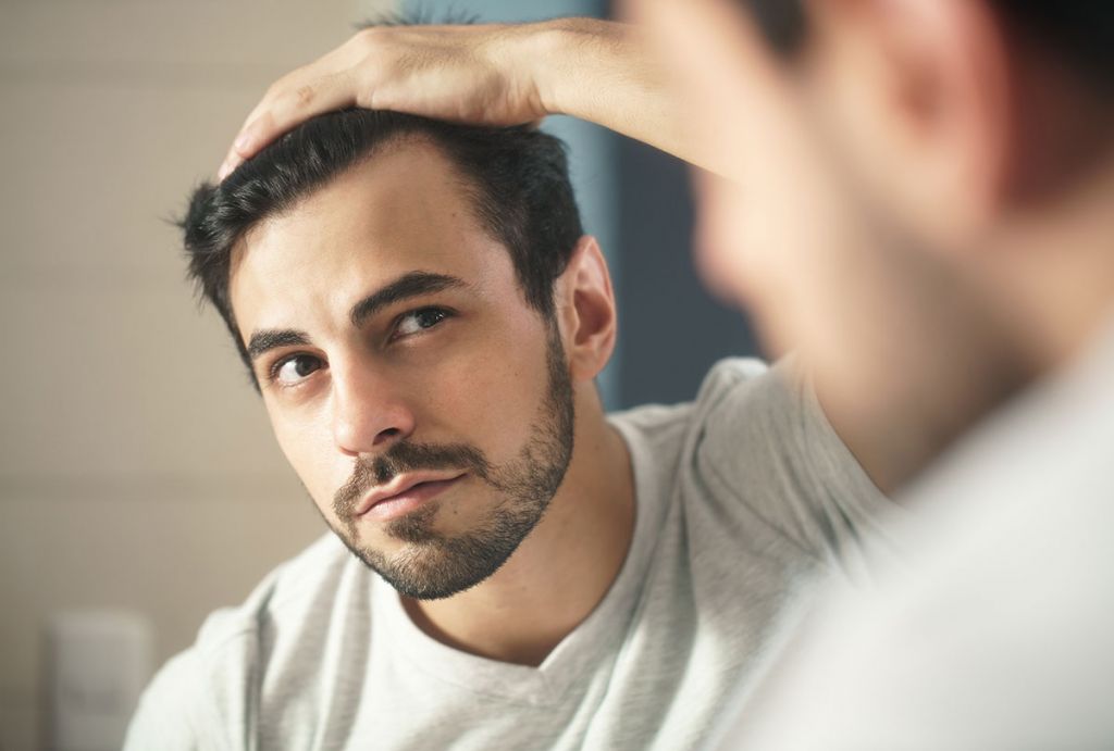 Τι να προσέξετε προτού προχωρήσετε στη μεταμόσχευση μαλλιών