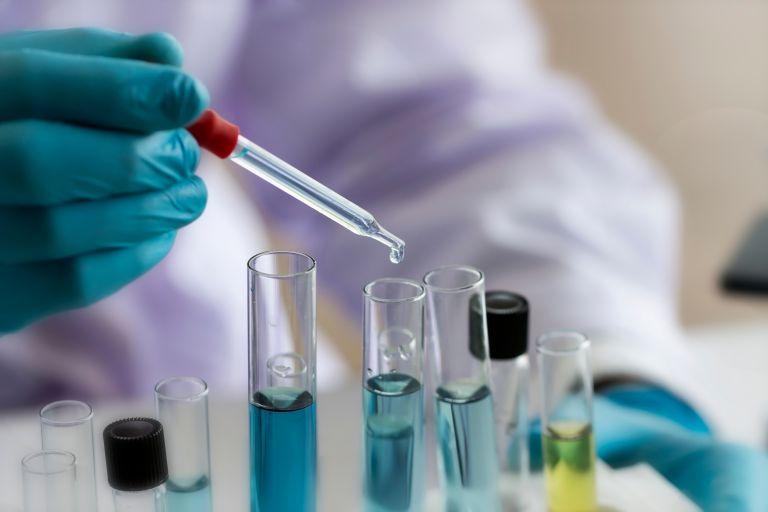 Ευρωπαϊκός Οργανισμός Φαρμάκων : Δεν απαγορεύεται η χρήση ιβουπροφαίνης στον κοροναϊό