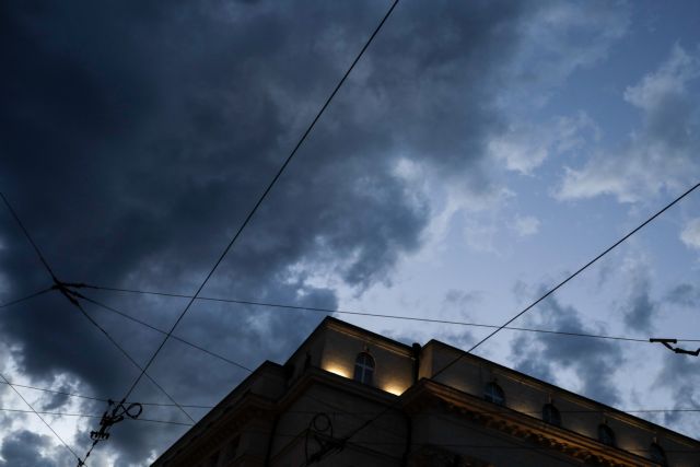 Συννεφιασμένη… Κυριακή – Πού και πότε θα βρέξει