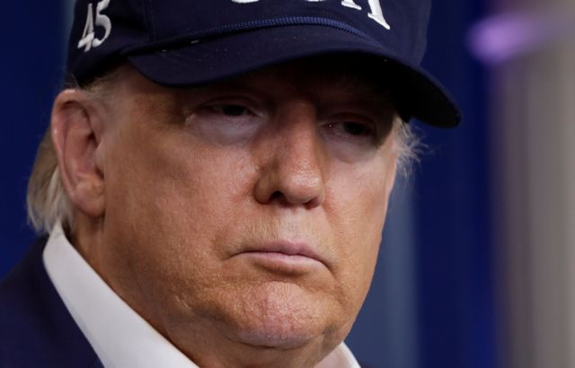 Τραμπ: Έκανα το τεστ για κοροναϊό – Στους 50 οι νεκροί στις ΗΠΑ