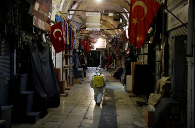 Κοροναϊός : Κόκκινος συναγερμός και στην Τουρκία - Σε καραντίνα 39 κατοικημένες περιοχές