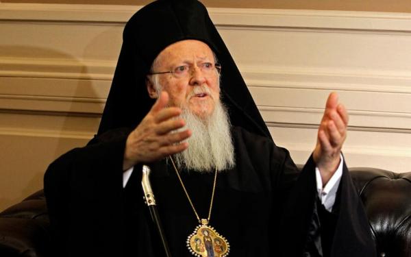 Παρέμβαση Βαρθολομαίου για εκκλησιασμό και Θεία Κοινωνία