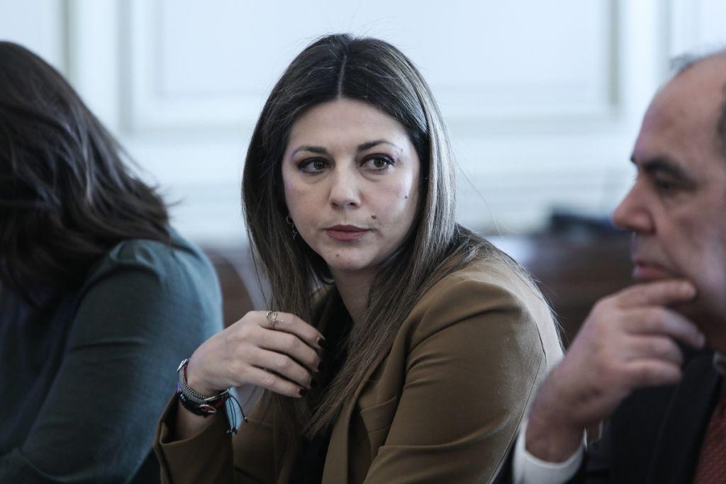 Κοροναϊός : Από Δευτέρα η εξ αποστάσεως εκπαίδευση στα Δημοτικά