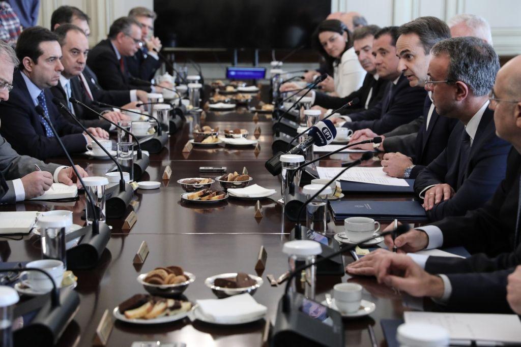 Τα 5 «κλειδιά» για να κάνει η κυβέρνηση… reboot