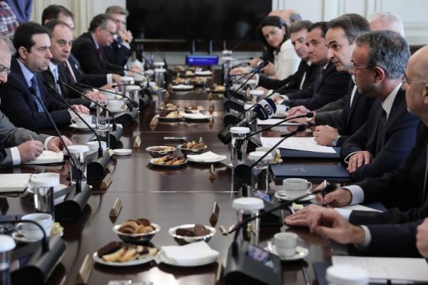 Τα 5 «κλειδιά» για να κάνει η κυβέρνηση… reboot