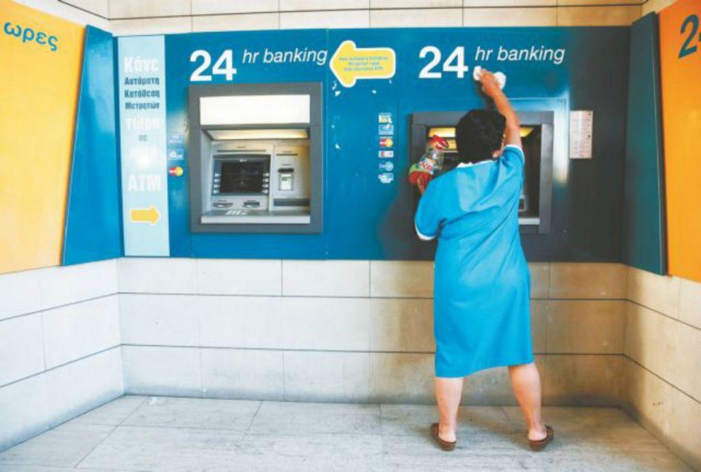 Κοροναϊός : Tόσο επιβιώνει στις επιφάνειες