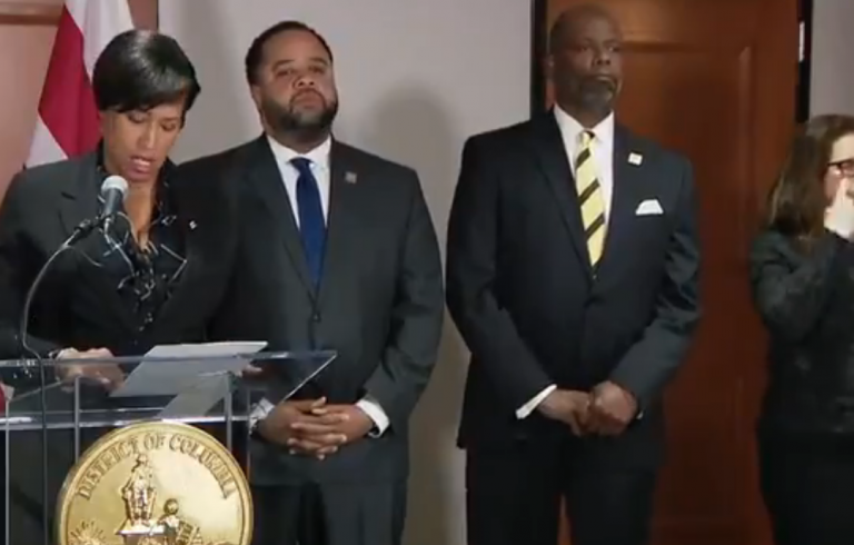 ΗΠΑ: Εντολή σε πιστούς για οικειοθελή καραντίνα μετά από κρούσμα σε ιερέα