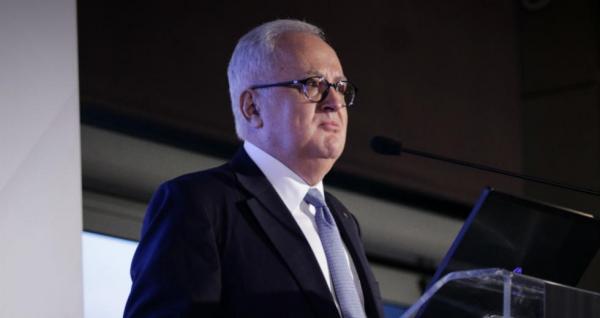 Με κοροναϊό διαγνώστηκε ο πρόεδρος της Τράπεζας Πειραιώς