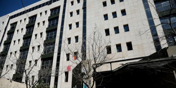 Πρώτη βαριά καμπάνα 50.000 ευρώ σε εταιρεία αντισηπτικών
