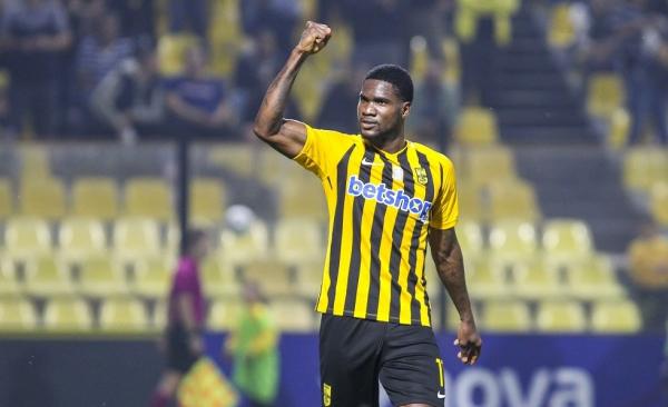 Ιντέγε: «Μείνετε μέσα και να προσέχετε»