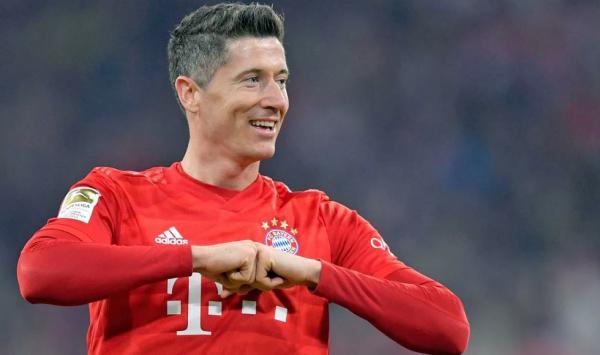 Λεβαντόφσκι: Προσφέρει 1 εκατ. ευρώ για την καταπολέμηση του κοροναϊού