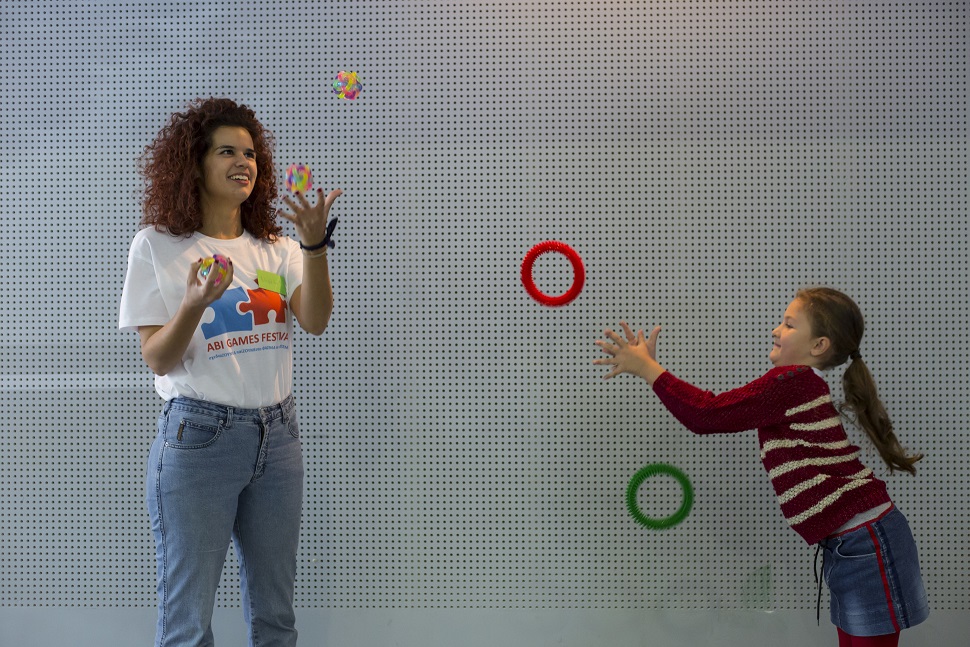 Μικρές Δωρεές, Μεγάλες Ιδέες