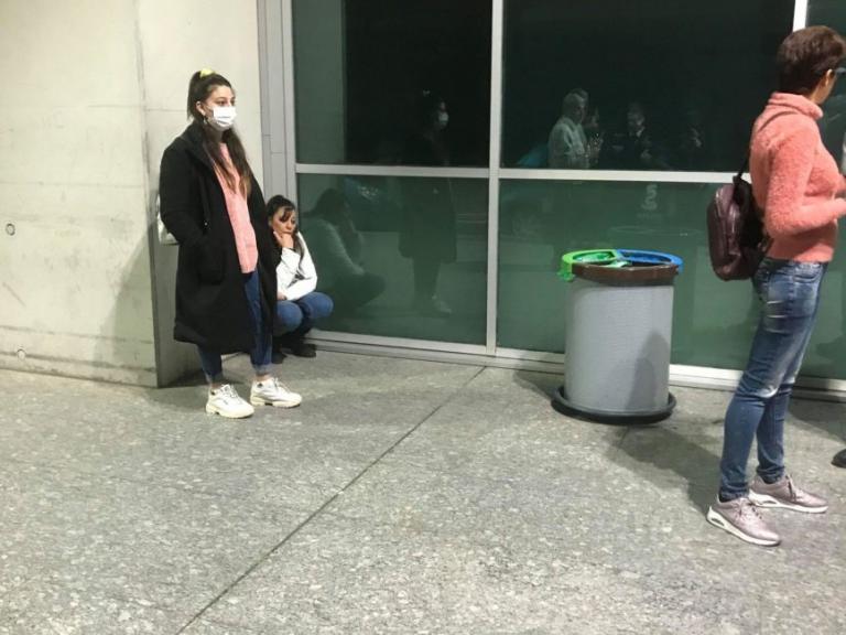 Κοροναϊός στην Κύπρο : Στα 46 τα κρούσματα – Δεν άφηναν φοιτητές να κατεβούν από αεροπλάνο
