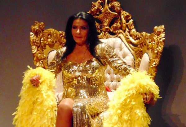 Ζωζώ Σαπουντζάκη : Οι έρωτες της ζωής της, ο Βουτσάς και η Αμερική