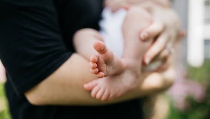 Κοροναϊός : Θετική στον ιό και η μητέρα του βρέφους από την Καστοριά