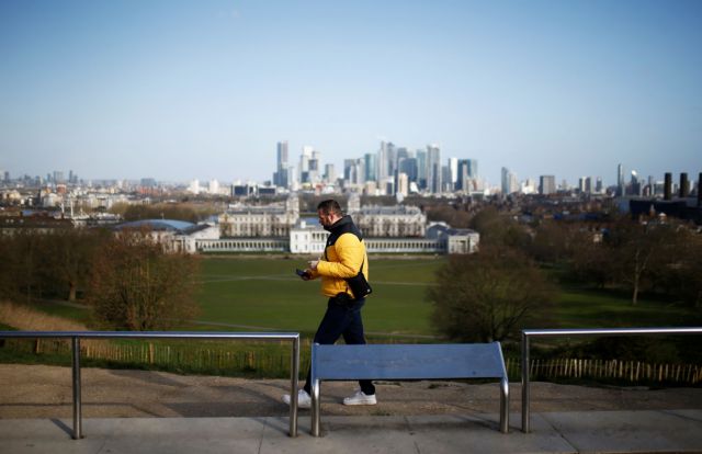 Κοροναϊός : Προς πολύμηνο lockdown η Βρετανία
