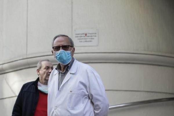Έρευνα MEGA: Ελλείψεις σε μάσκες και προστατευτικές στολές στα νοσοκομεία