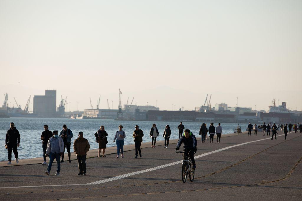 Απαγόρευση κυκλοφορίας : Το μήνυμα Μητσοτάκη, η στήριξη του ΚΙΝΑΛ, οι αστερίσκοι από ΣΥΡΙΖΑ και ΚΚΕ