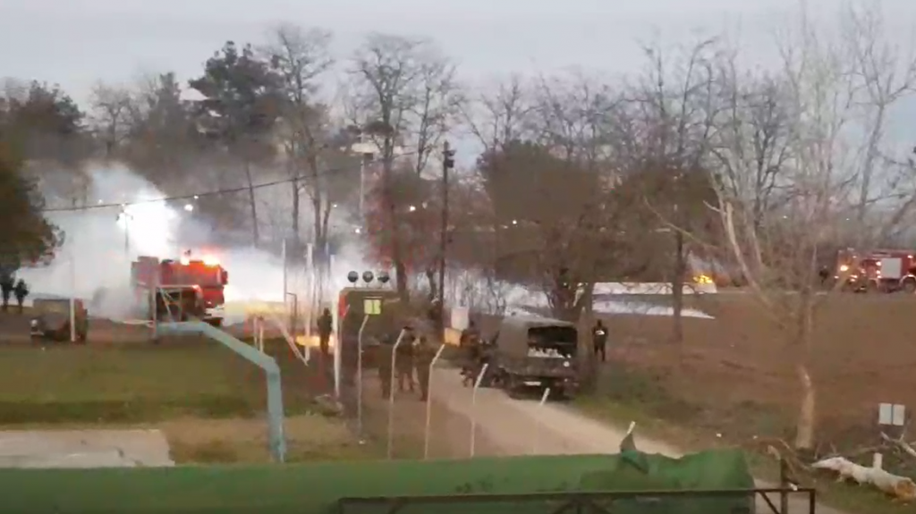 Έβρος : Επεισόδια και φωτιές στα σύνορα – Για όργιο «προπαγάνδας» αλληλοκαταγγέλλονται οι δυο πλευρές