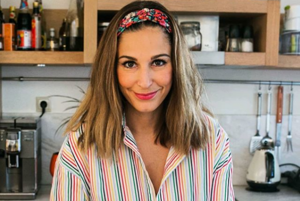 Κατερίνα Παπουτσάκη: Ποζάρει αγκαλιά με τον μικρό γιο της