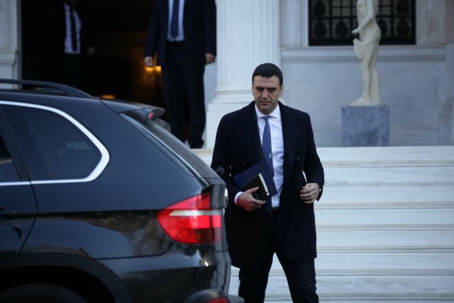Κοροναϊός : Ενημερώνει Μητσοτάκη για τα νέα μέτρα ο Κικίλιας – Αναμένονται μέσα στη μέρα