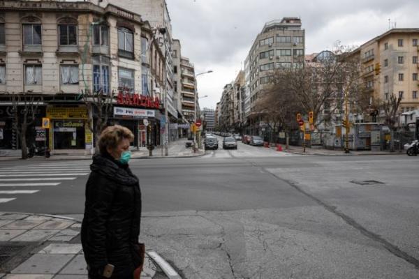 Κοροναϊός : Αυξάνονται οι νεκροί στην Ελλάδα – Η επιπλοκή που παρουσίασε ο 42χρονος καθηγητής