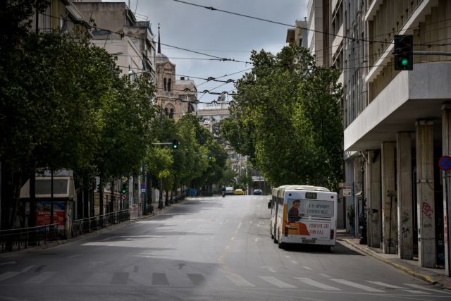 Κοροναϊός : Σίγουρη η παράταση απαγόρευσης κυκλοφορίας - Πότε θα γίνει απολογισμός των μέτρων