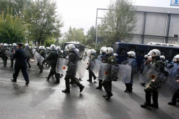 Κοροναϊος : Πρώτο κρούσμα στα ΜΑΤ – Σε καραντίνα 15 αστυνομικοί