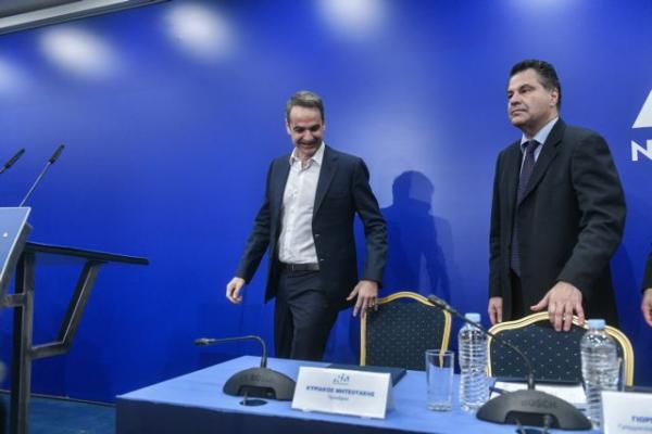 Διεγράφη από τη ΝΔ το στέλεχος που… χάρηκε για το κάψιμο προσφυγικής δομής στη Λέσβο