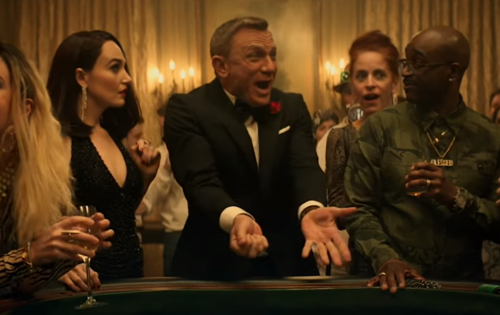 Ντάνιελ Κρεγκ: Ξεσαλώνει σε καζίνο και γκρεμίζει το μύθο του Τζέιμς Μποντ