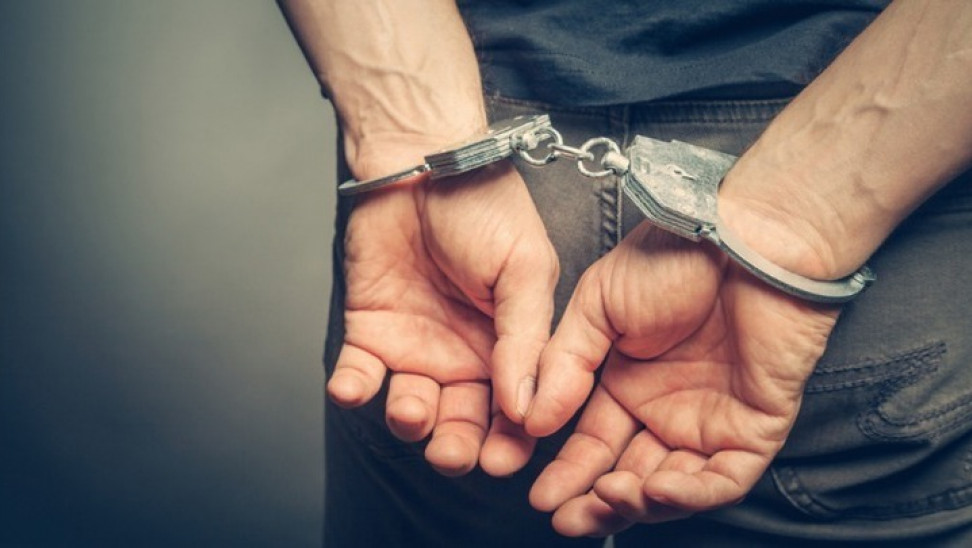 Κοροναϊός : Αυξάνονται οι συλλήψεις για παραβίαση των μέτρων προστασίας