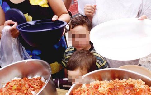 Κοροναϊός : Επιχορήγηση 5 εκ. ευρώ στην Αττική για συσσίτια 30.000 πολιτών