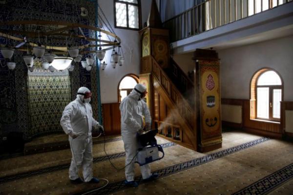 Κοροναϊός : Αναστέλλονται οι μαζικές προσευχές στα τζαμιά στην Τουρκία