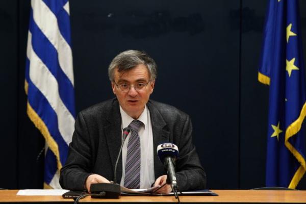 Τσιόδρας : Να επικοινωνούν με γιατρό όσοι είναι σε καραντίνα στο σπίτι