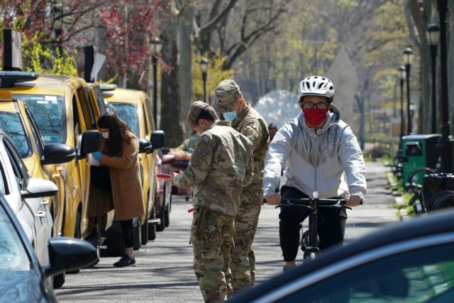Κοροναϊός: Υποχρεωτικές οι μάσκες στη Νέα Υόρκη – 752 νέοι θάνατοι