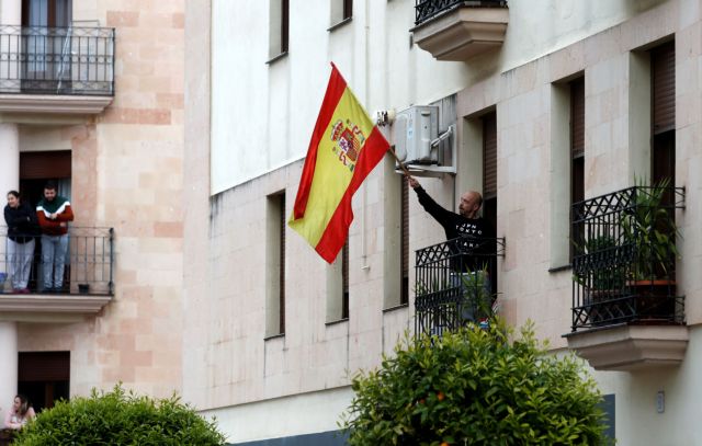 Κοροναϊός - Ισπανία: Κάθε 15 λεπτά ένας νεκρός μεταφέρεται στο κρεματόριο