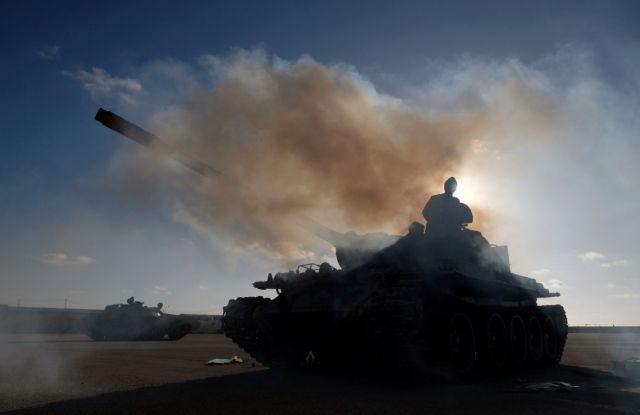 Εκρηκτική η κατάσταση στη Λιβύη - Αναζωπύρωση πολέμου και πράξεις ακραίας βίας