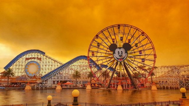 Κοροναϊός: H Disney «παγώνει» την καταβολή μισθών σε πάνω από 100.000 υπαλλήλους