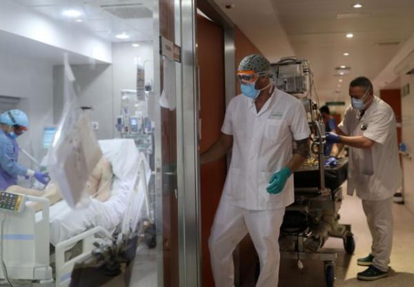 Κοροναϊός: Παρέμβαση εισαγγελέα για τα 28 κρούσματα στην κλινική στο Περιστέρι