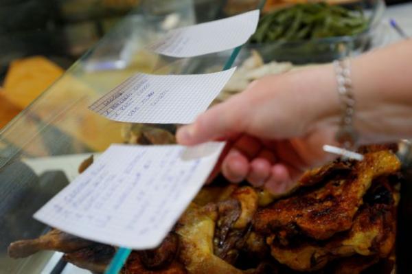 Κοροναϊός: Πώς θα είναι τα εστιατόρια όταν ανοίξουν; Η Ιταλία δίνει μια εικόνα