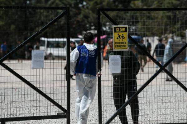 Κοροναϊός: Εντοπίστηκαν οι μετανάστες που έσπασαν την καραντίνα στην Μαλακάσα