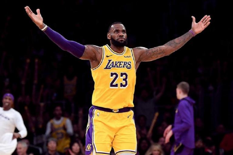 Λεμπρόν: «Εμείς θέλουμε να παίξουμε και να τελειώσει η σεζόν»