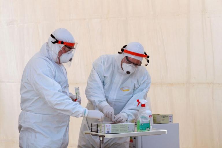 Κοροναϊός : Ποιοι κινδυνεύουν περισσότερο ανάμεσα στους νέους και υγιείς;