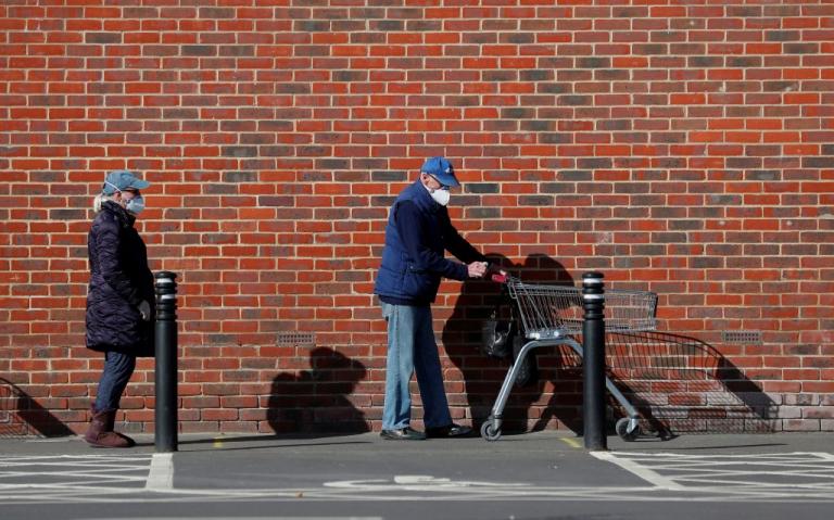 ΗΠΑ: Εμπόριο ελπίδας με ψεύτικες θεραπείες για τον κοροναϊό
